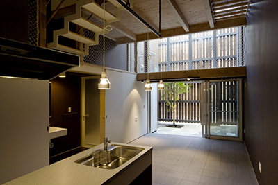 main_01 (7)